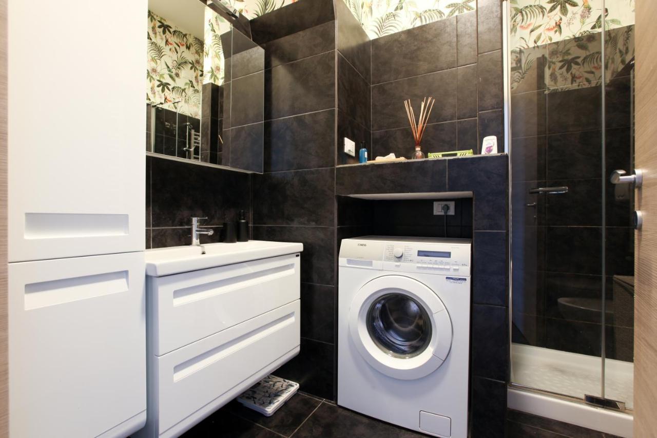 Modern Apartment Close To Shopping District 밀라노 외부 사진
